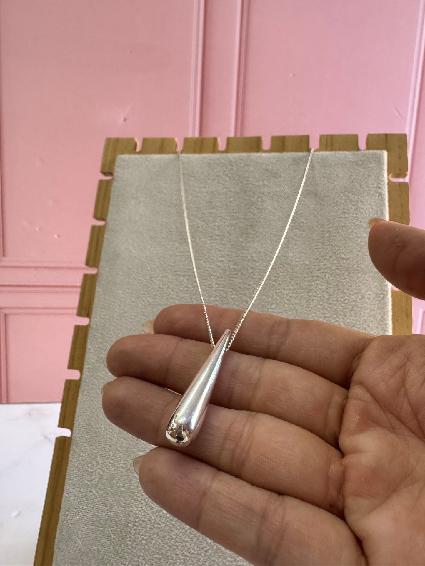 Collar Gota Alargada