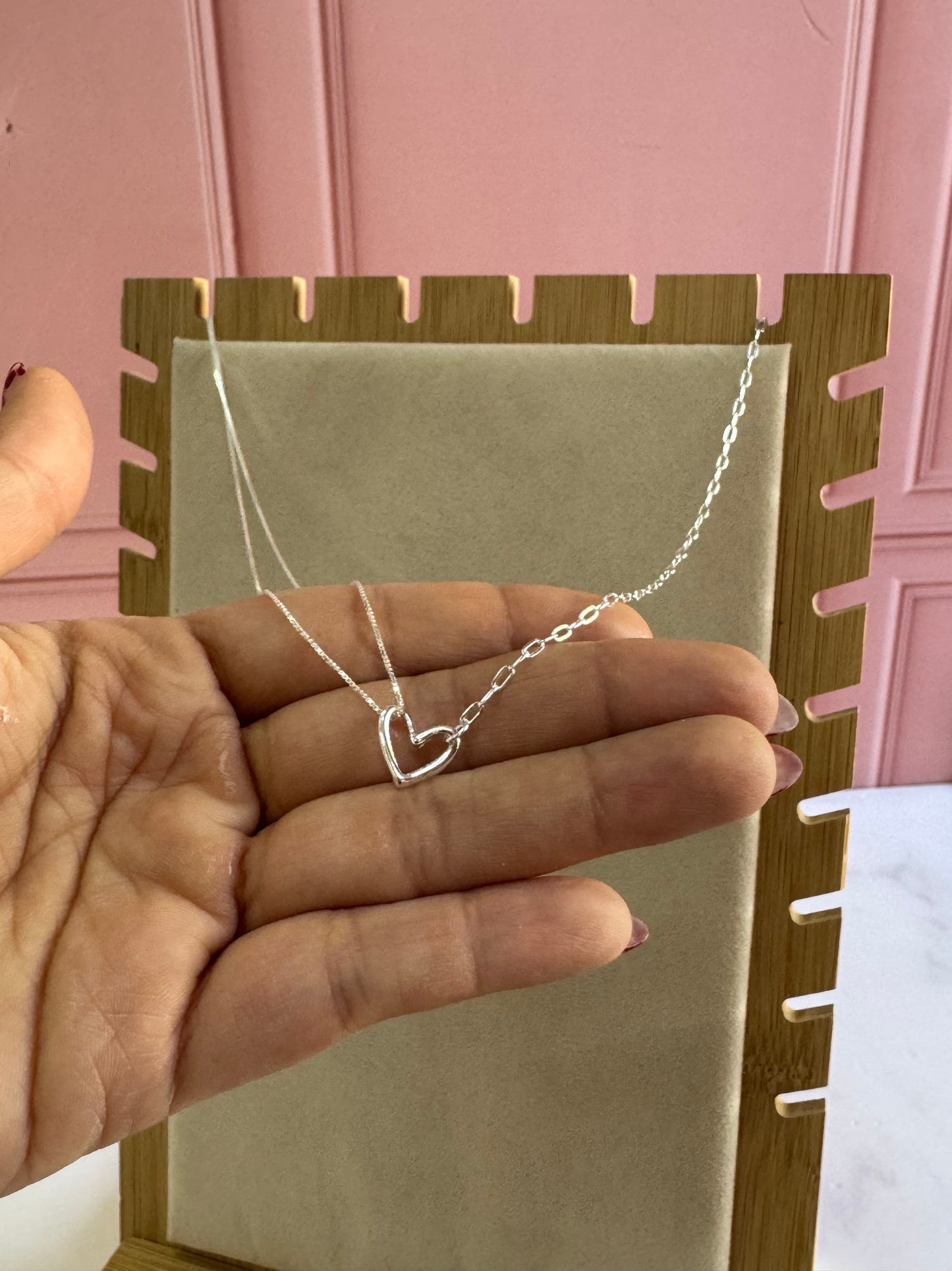 Collar Corazón Cadena Paperclip de Plata 925 - Amor Moderno | Romina Joyería