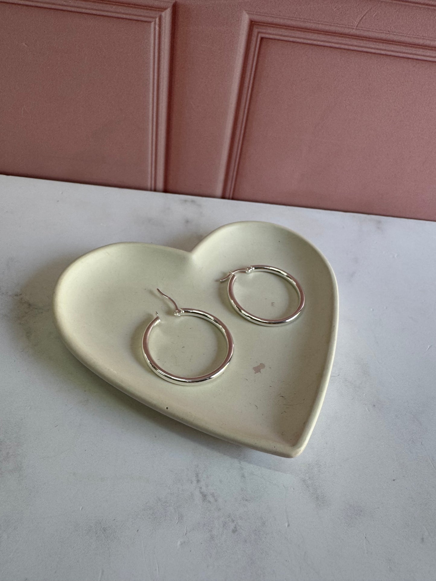 Arracada Lisa 3x3.5 en Plata 925 - Diseño Minimalista