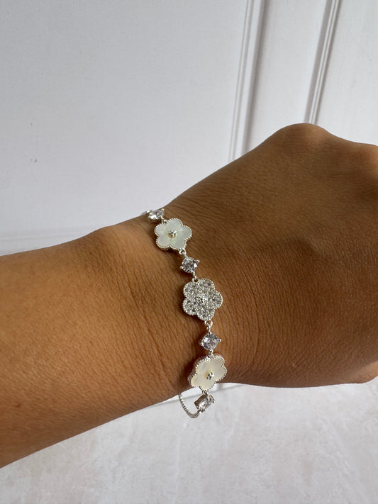 Pulsera Flores Madre Perla