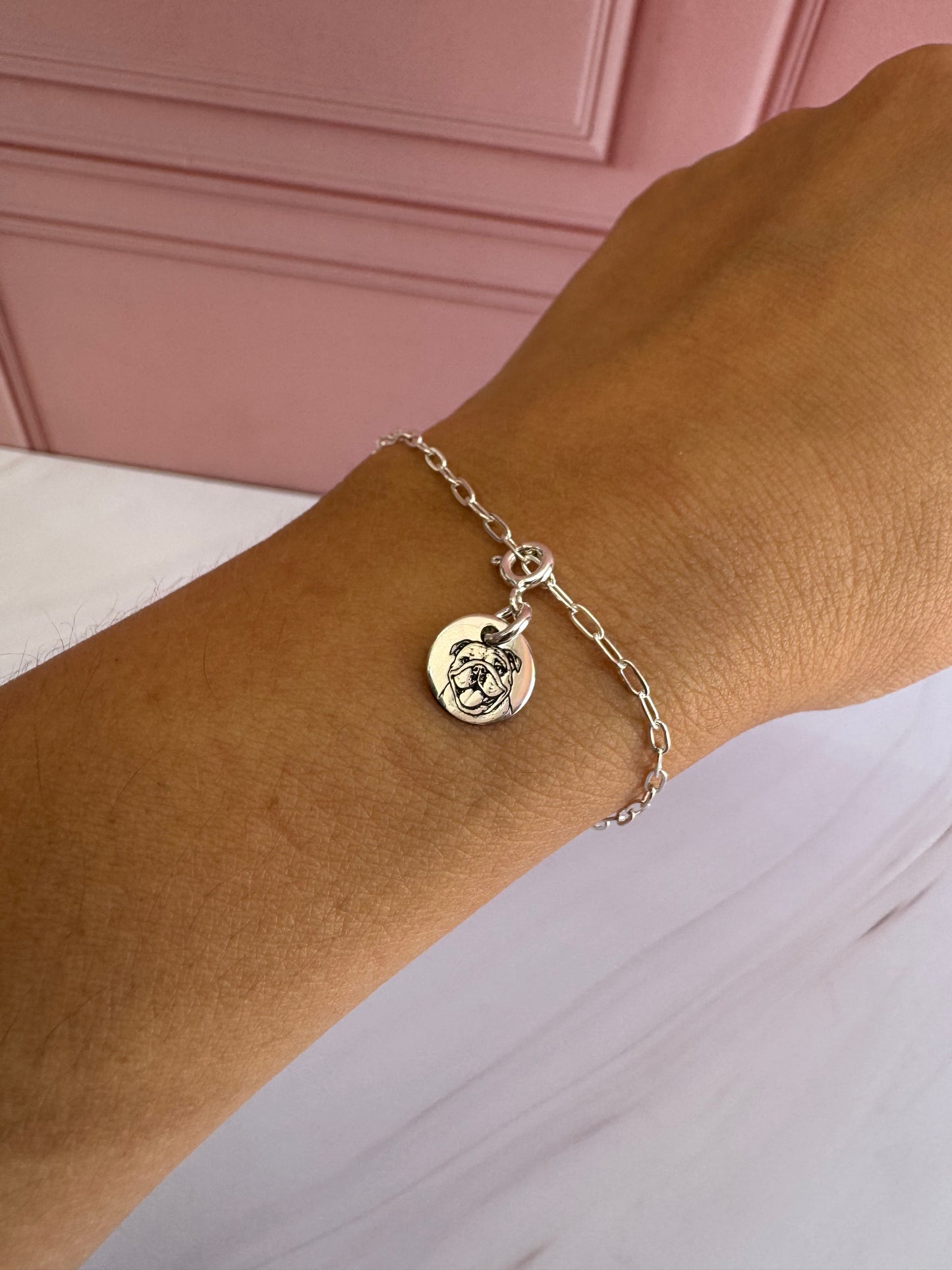 Pulsera Mascota Plata .925 Ajustable - Huellita Grabada para Amantes de Mascotas