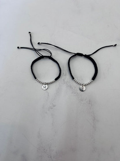 Set Pulseras Tejidas Plata .925 Personalizado - Hilo Chino con Plaquita Grabada