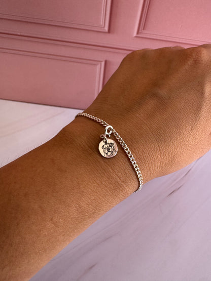 Pulsera Mascota Plata .925 Ajustable - Huellita Grabada para Amantes de Mascotas