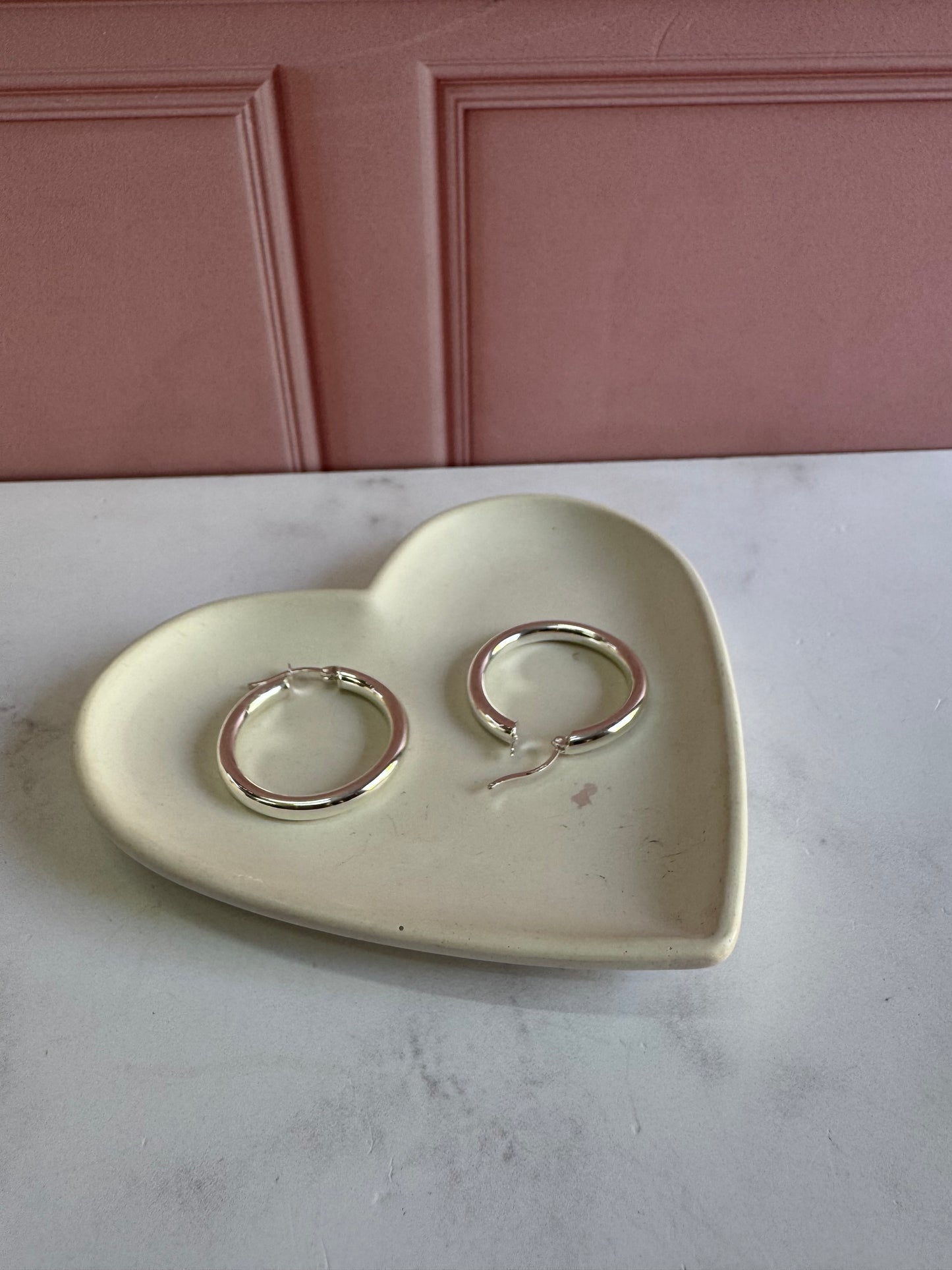 Arracadas Lisas de Plata 925 - 4mm x 2.8cm | Romina Joyería