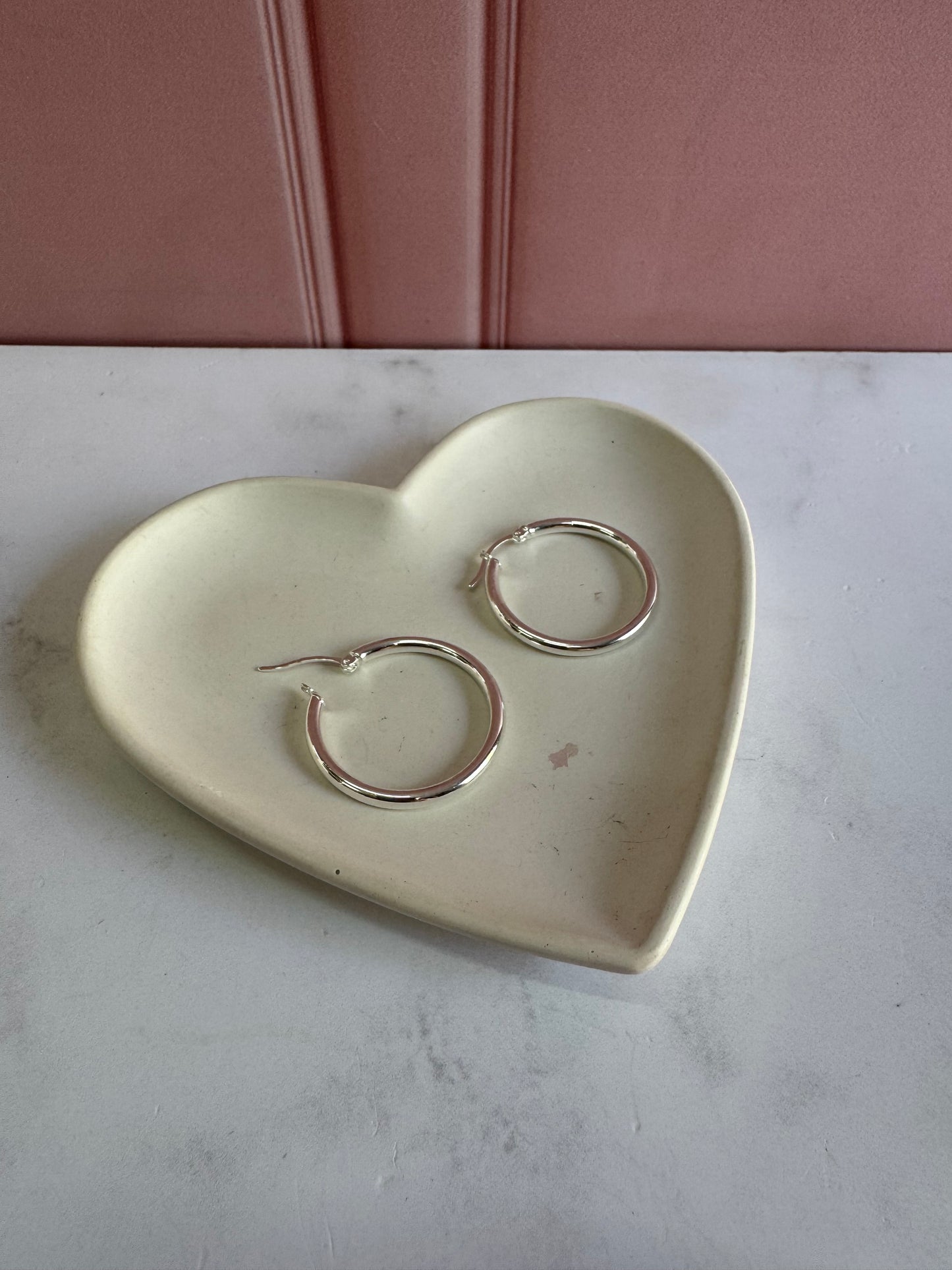 Arracada Lisa 3x3 en Plata 925 - Diseño Minimalista