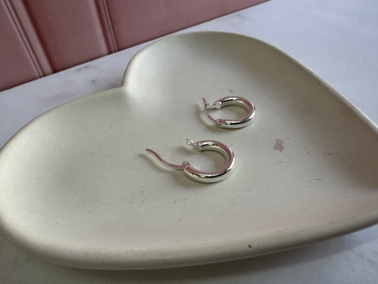 Arracada Lisa 3x2 en Plata 925 - Diseño Minimalista