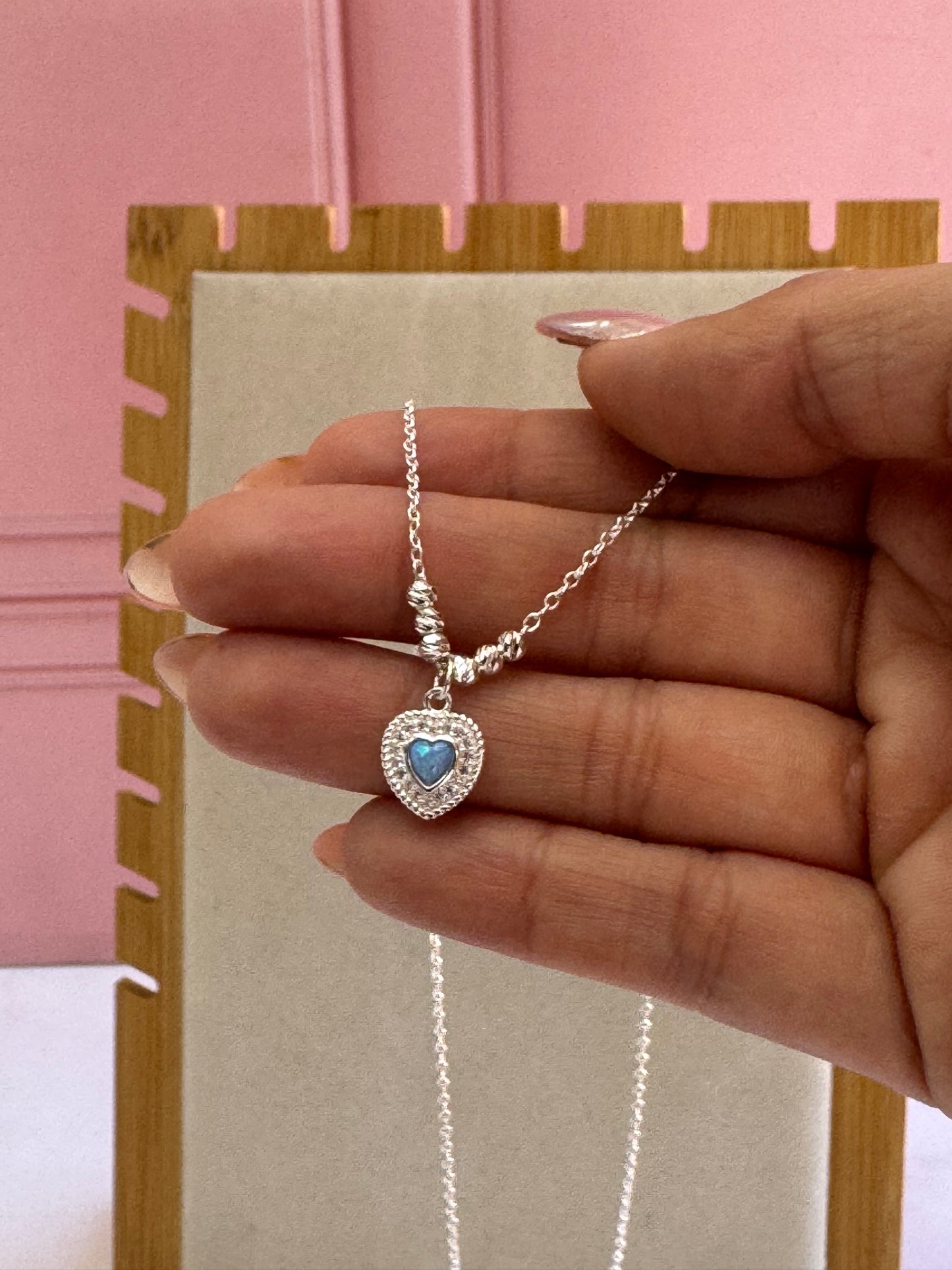 Corazón contorno zirconias