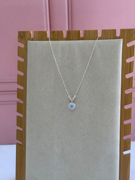 Corazón contorno zirconias