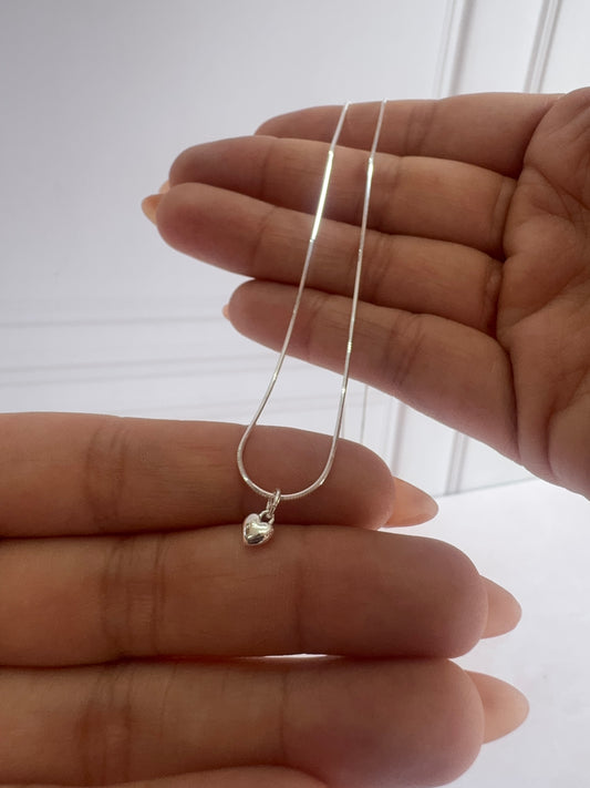 Collar Corazón Mini Bombeado de Plata 925