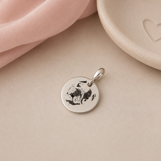 Dije Plaquita Personalizada Mascota 1.5cm con Foto Grabada | Plata .925 – Romina Joyería